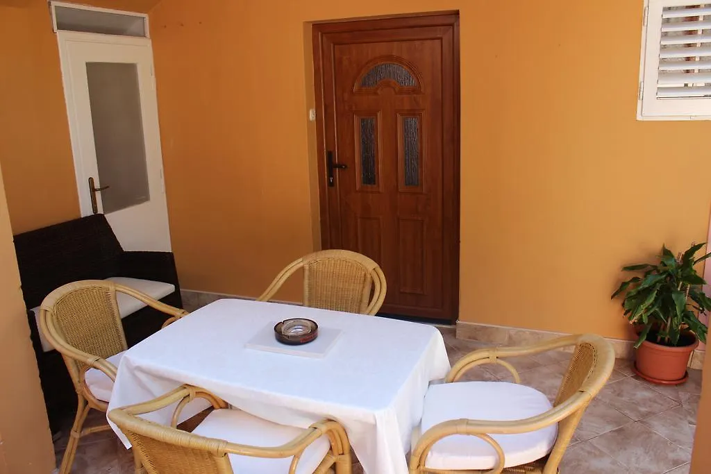 Dina Apartments Pula