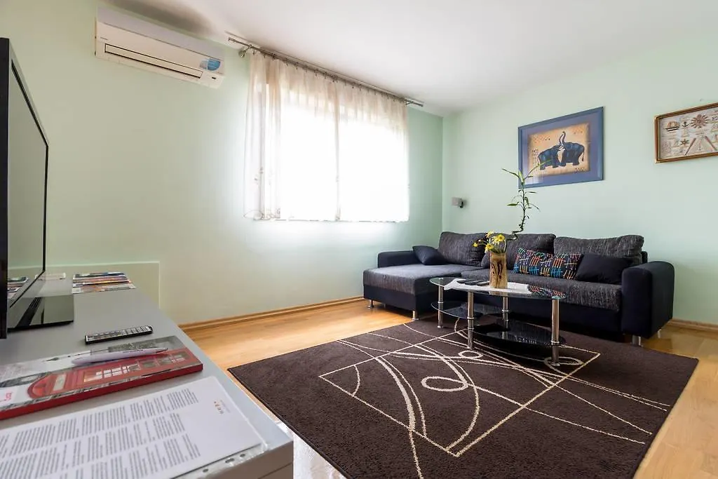 Dina Apartments Pula Chorvatsko