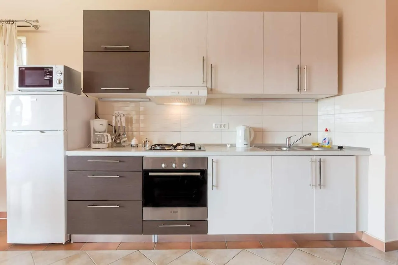 Dina Apartments Pula 0*,  Croatia