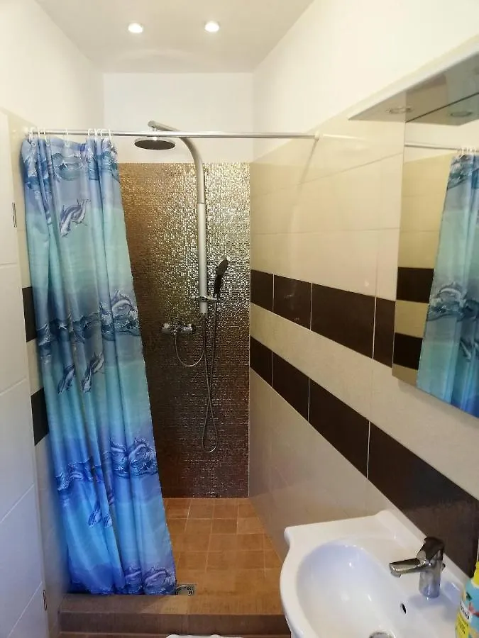 Dina Apartments Pola