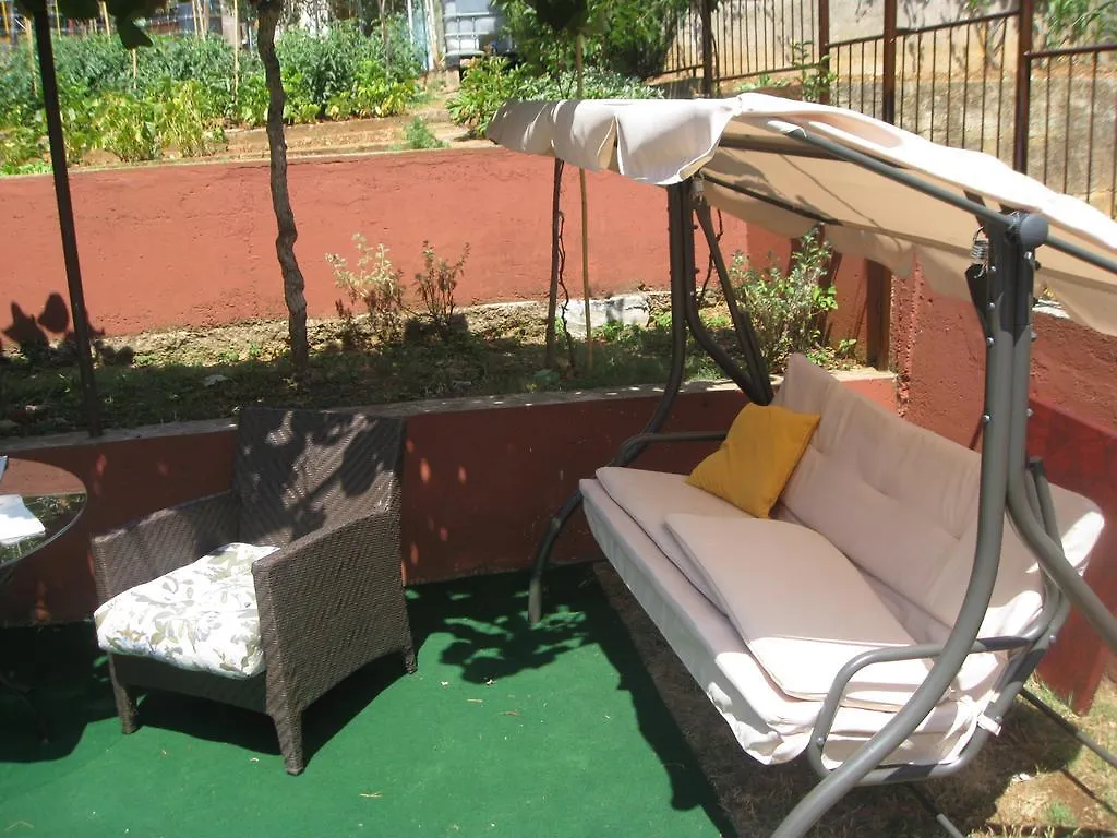Dina Apartments Pola