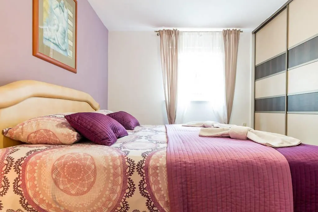 Dina Apartments Pula